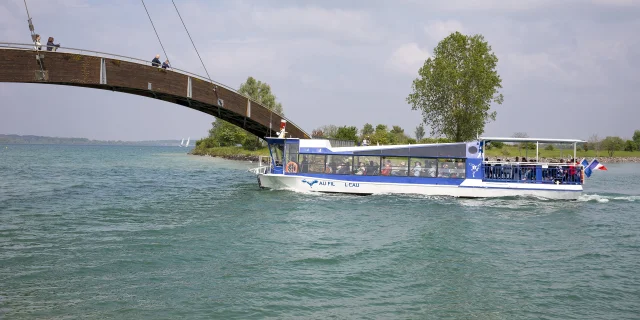 Bateau au fil de l'eau