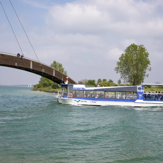 Bateau au fil de l'eau