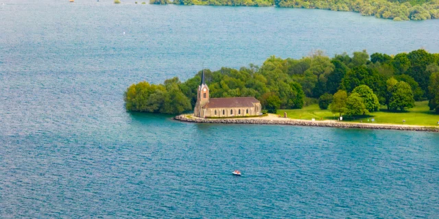 Eglise de Champaubert vue de drone