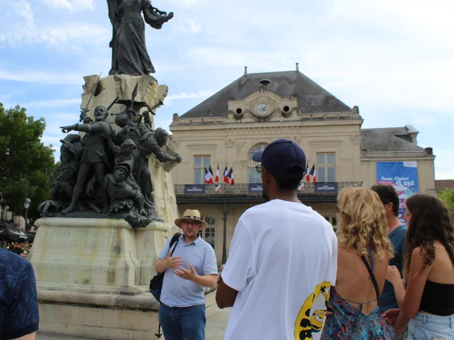 Guide conférencier