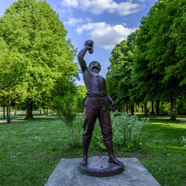 Estatua de hierro fundido - Artesanía - Arte