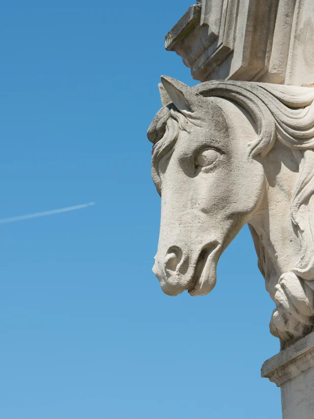 Haras de Montier en Der - cheval sculpté